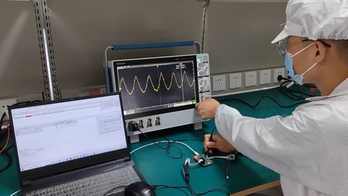 從校園到流水線 大學生團隊研發“火眼”微芯片，革新電子材料制造